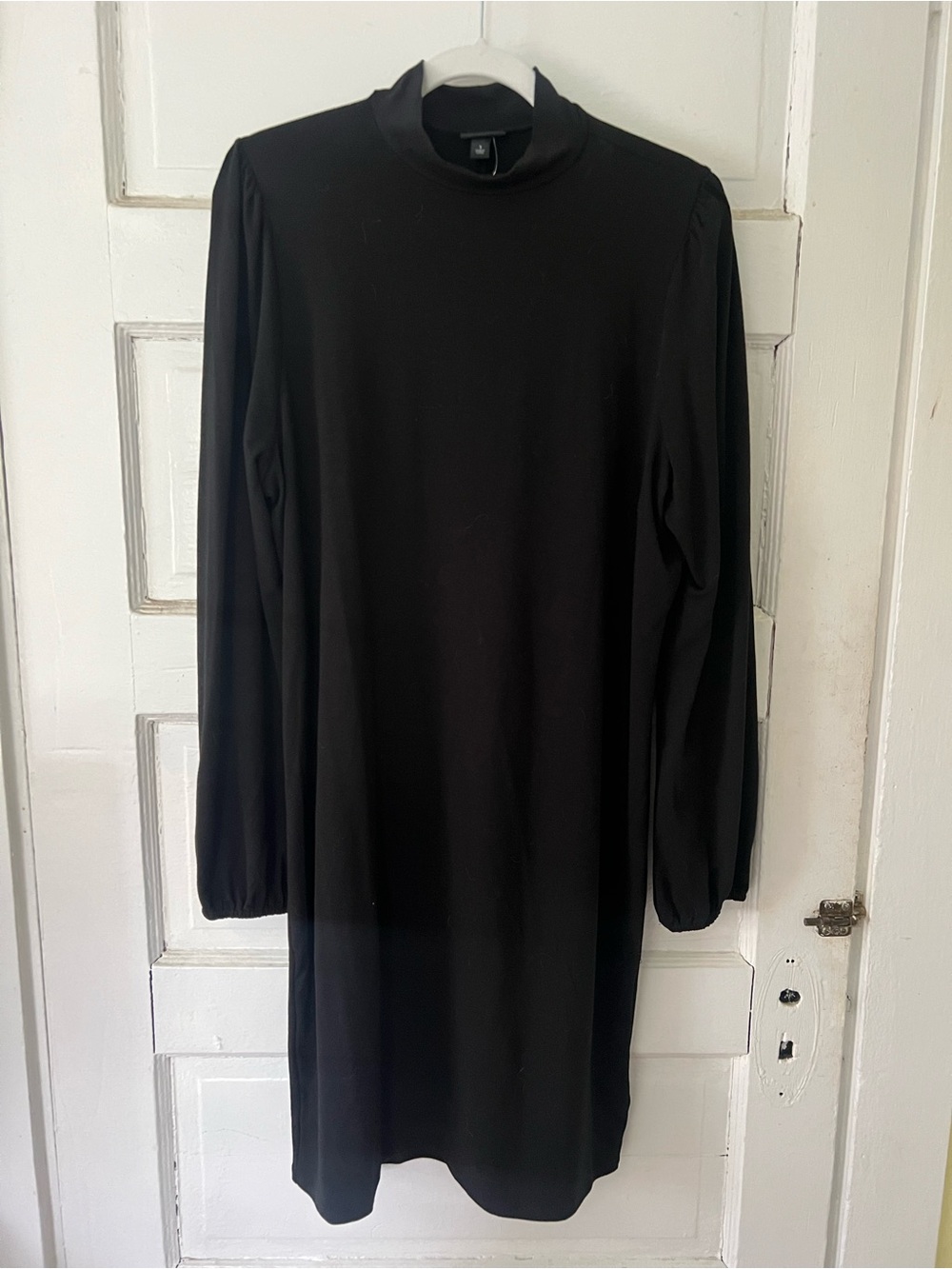 NWT! Torrid Women's Black Long-Sleeve Mock Neck Dress